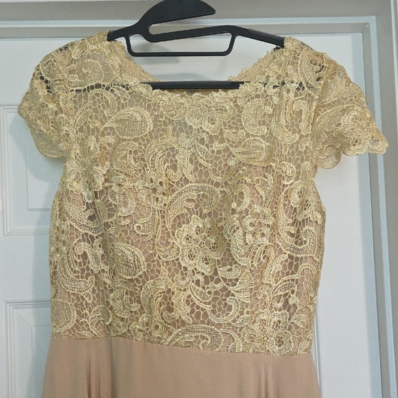 Hebeos Dresses & Skirts - Cream Flutter Sleeve Gown for Wedding Guests